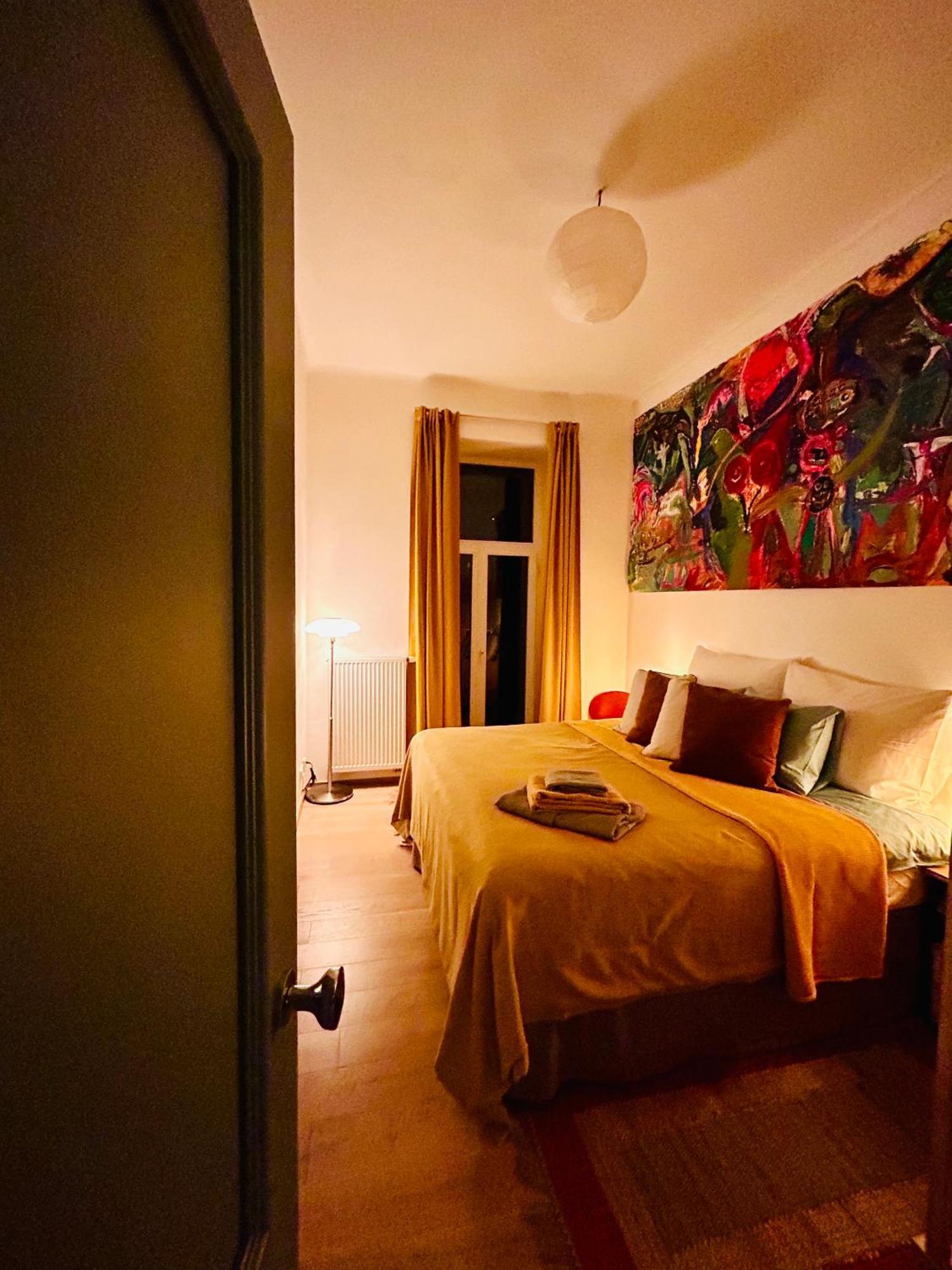 Green Balcony & King Size Bed Praga Exterior foto